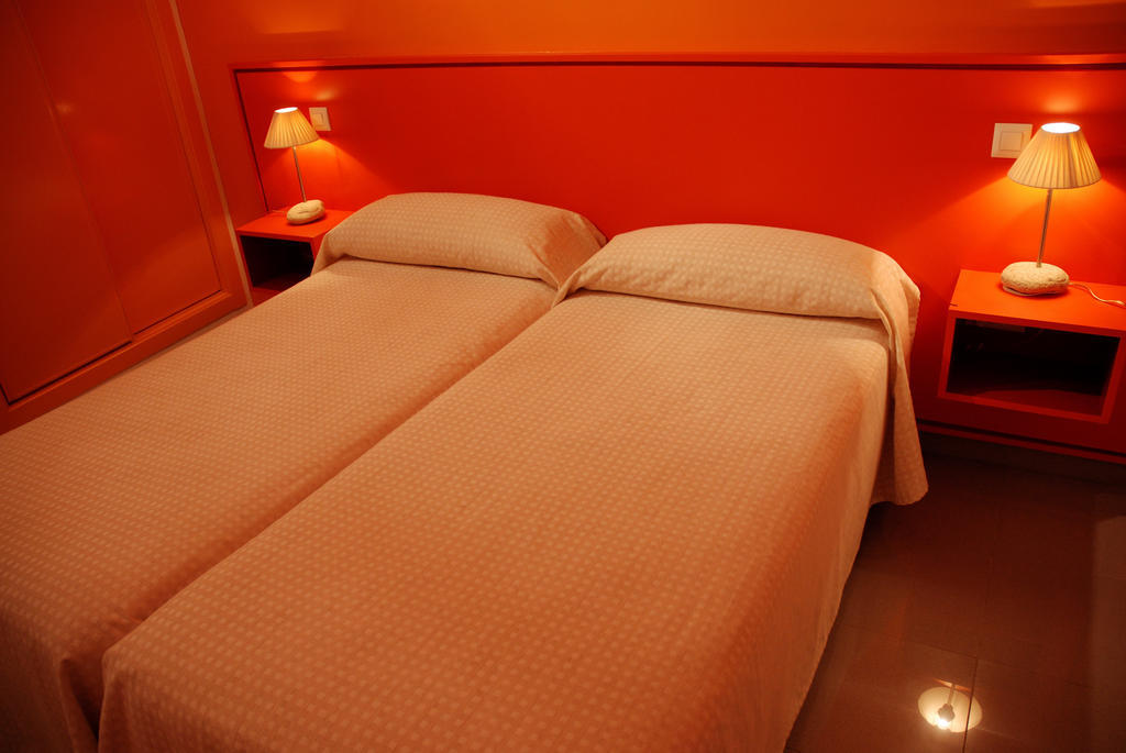 Hostal El Cardenillo Madrigal de la Vera Room photo