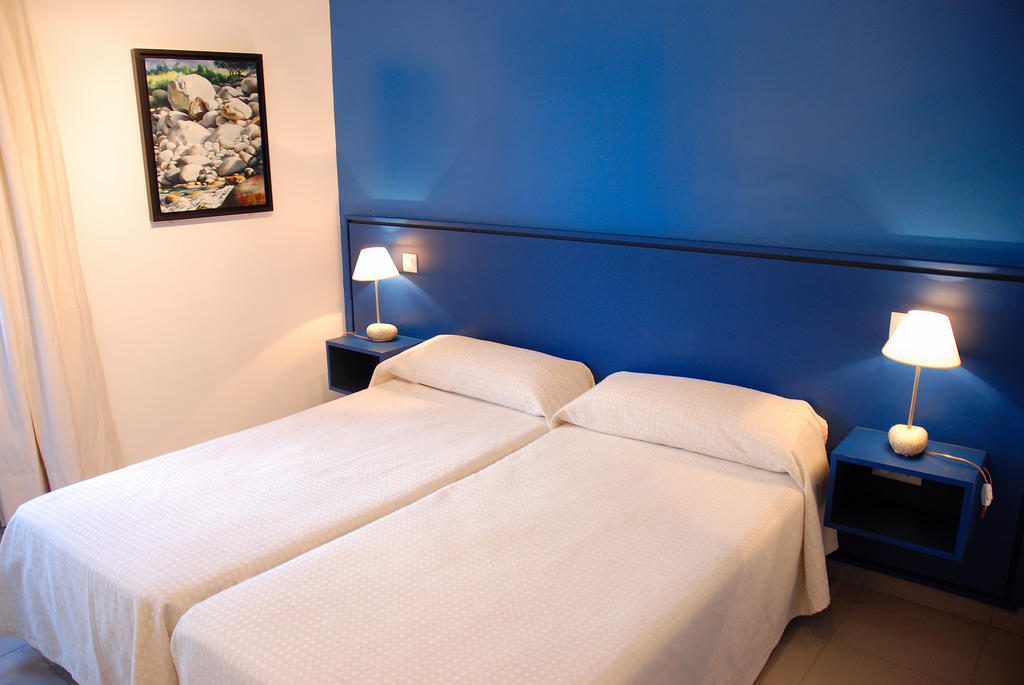 Hostal El Cardenillo Madrigal de la Vera Room photo